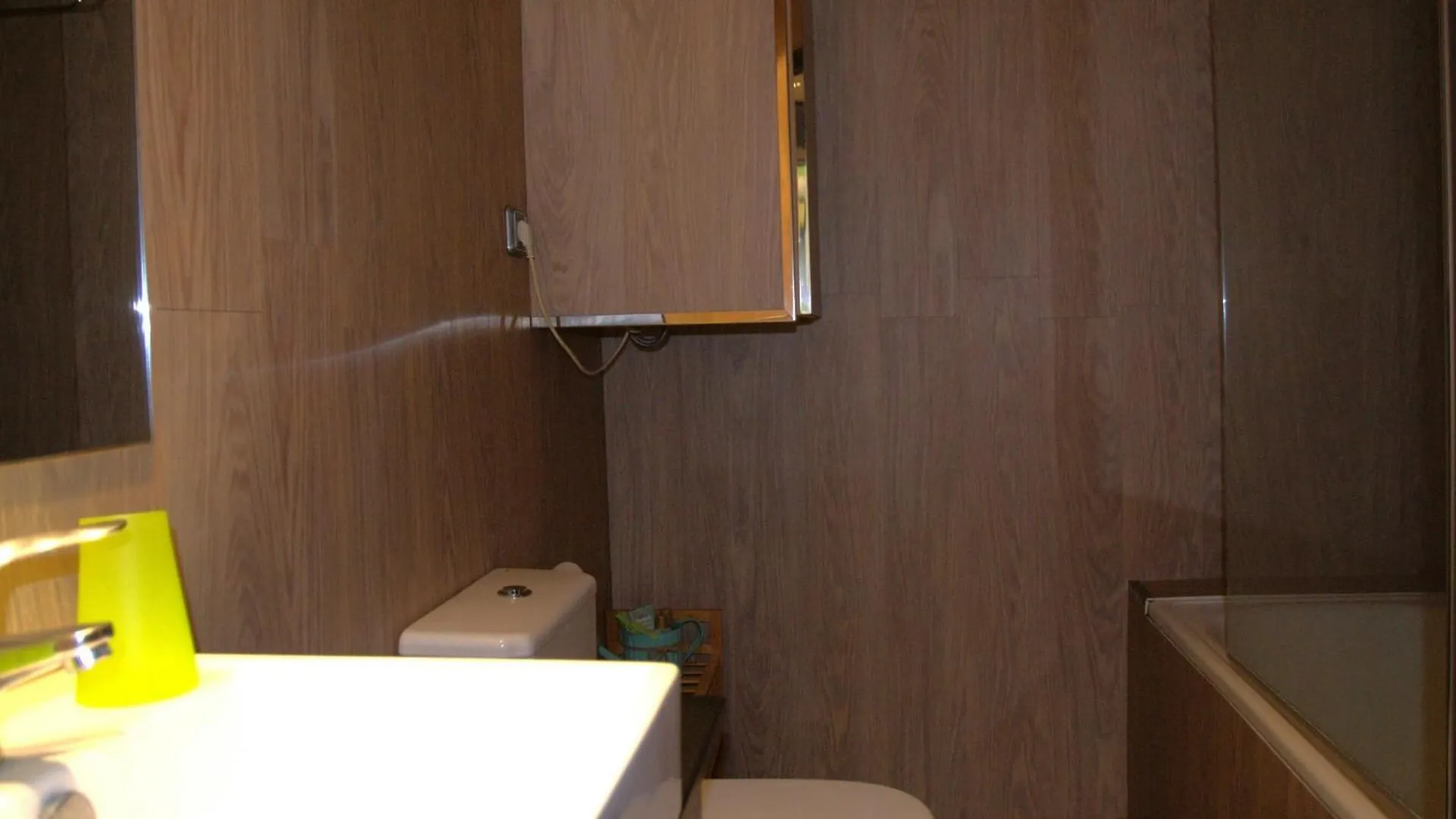 Apartamento Amplio En La Playa Con Piscina Y Aire Acondicionado, Cerca Del Centro Y Supermercado - Es-323-37 L'Estartit