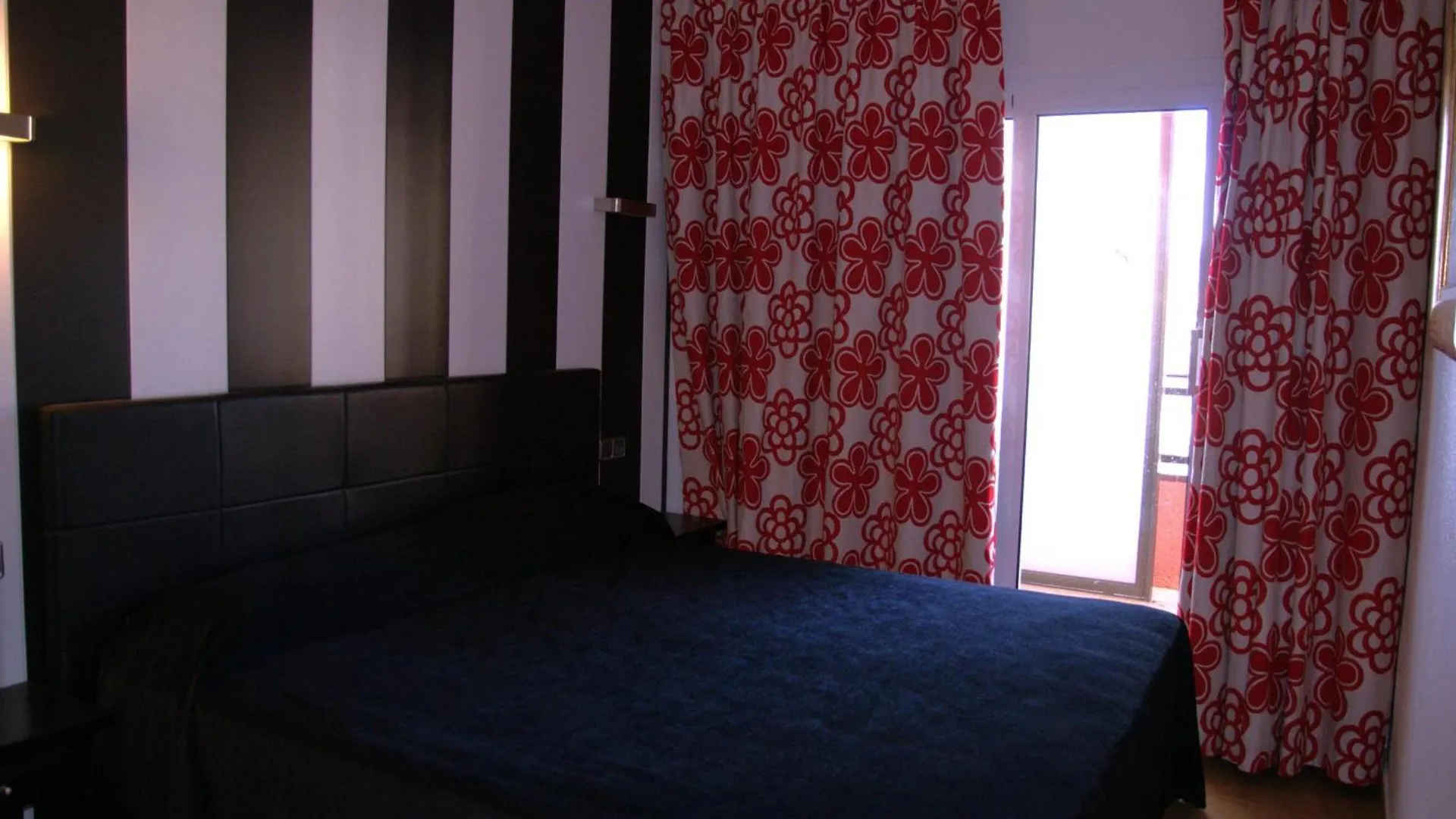 Apartment Apartamento Amplio En La Playa Con Piscina Y Aire Acondicionado, Cerca Del Centro Y Supermercado - Es-323-37 L'Estartit